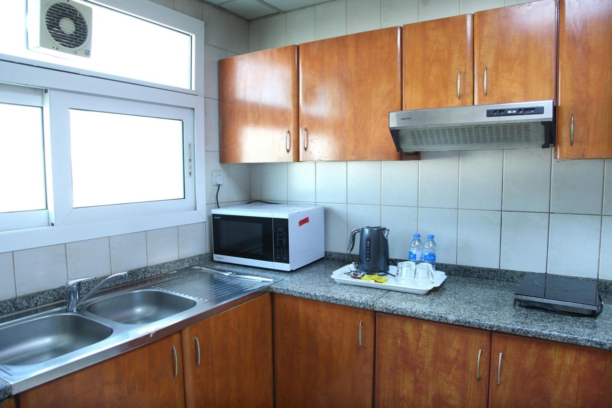 Ruwi Hotel Apartments, الشارقة المظهر الخارجي الصورة