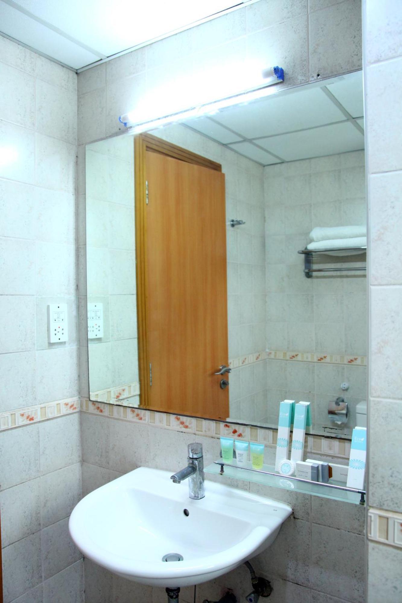 Ruwi Hotel Apartments, الشارقة المظهر الخارجي الصورة